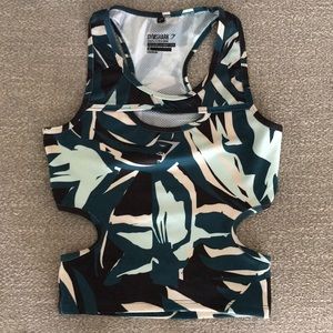 Gymshark/ Nikki Blackketter gym crop tank